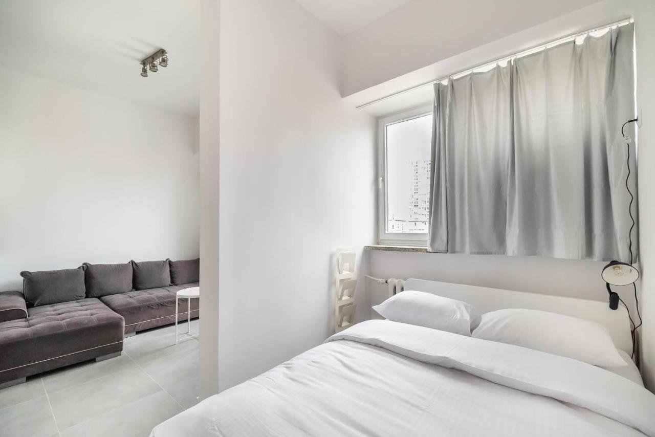Chlodna Sky Blue Aparament Varşovia Exterior foto