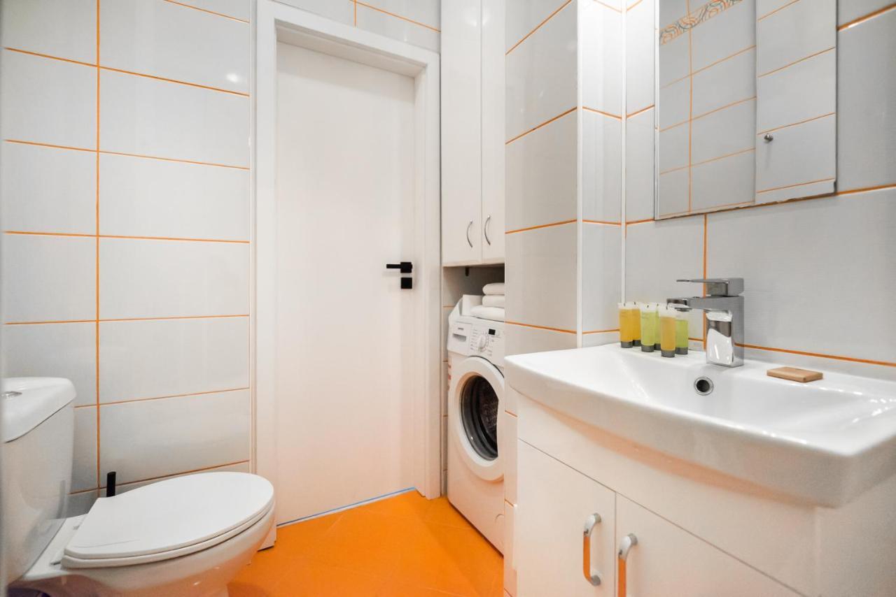 Chlodna Sky Blue Aparament Varşovia Exterior foto